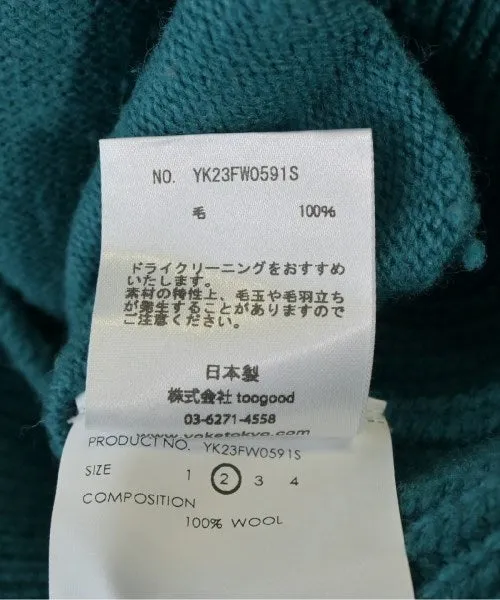 YOKE Pullover
